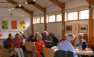 Gemütliches Beisammensein während der Jahreshauptversammlung